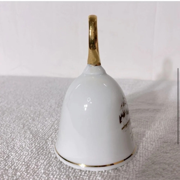 Vintage White Brown Gold Maple Ridge British Columbia Ceramic Souvenir Bell - Picture 5 of 11